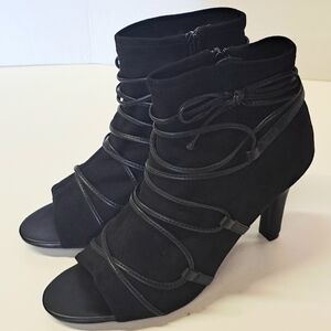 Rialto Black Lace-Up Open Toe Ankle Bootie Heels NWOT Size 8.5